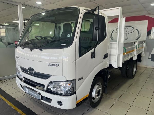 2025-Hino-200-310-FH2-4x2-FC image:2