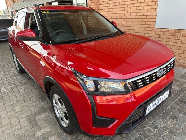 2021-Mahindra-XUV-300-12T-W6 image:2