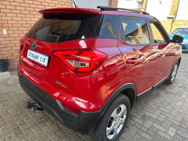 2021-Mahindra-XUV-300-12T-W6 image:3
