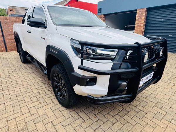 Used Toyota Hilux 2.8 GD-6 Raised Body Legend Extended Cab for sale in ...