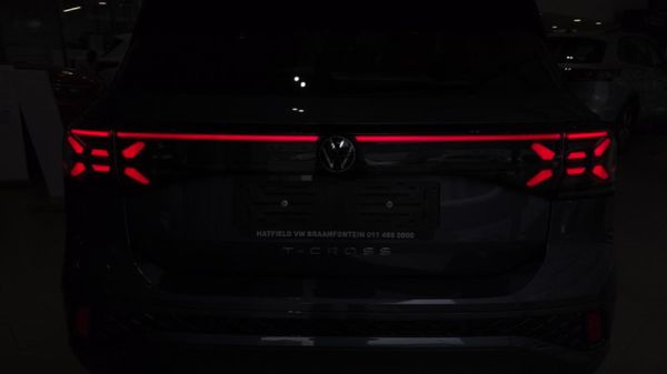 2026-Volkswagen-T-Cross-10-TSI-R-Line-Auto image:9