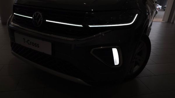 2026-Volkswagen-T-Cross-10-TSI-R-Line-Auto image:1