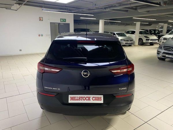 2019-Opel-Grandland-X-16T-Auto image:3