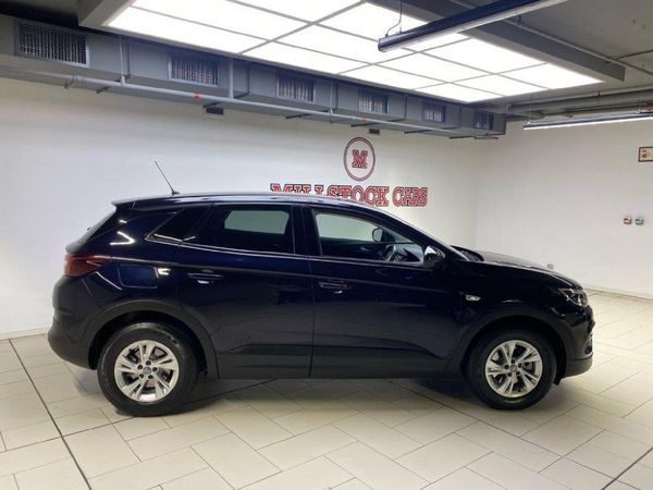 2019-Opel-Grandland-X-16T-Auto image:5