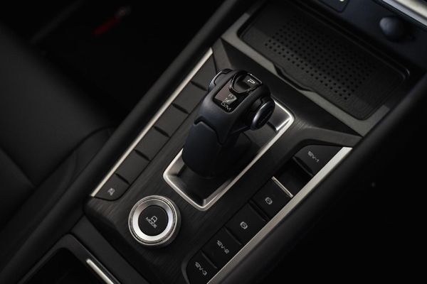 2026-GWM-P-Series-P300-24TD-LT-Double-Cab-Auto image:13
