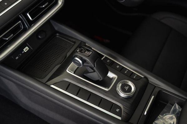 2026-GWM-P-Series-P300-24TD-LT-Double-Cab-Auto image:14