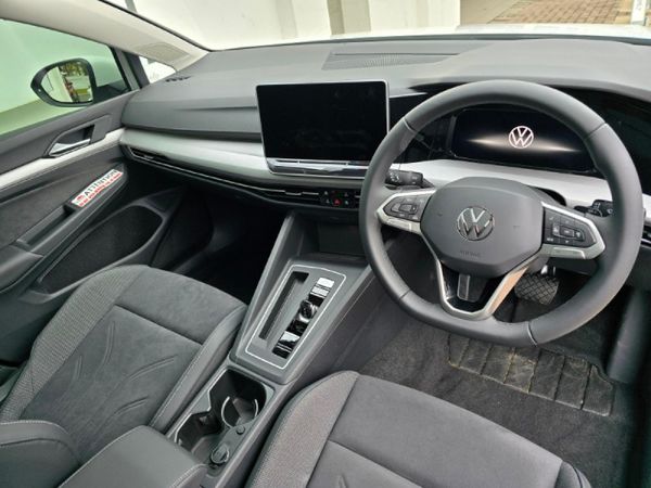 2025-Volkswagen-Golf-14-TSI-Life-Auto-110kw image:13