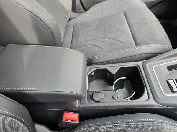 2025-Volkswagen-Golf-14-TSI-Life-Auto-110kw image:24