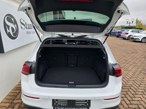 2025-Volkswagen-Golf-14-TSI-Life-Auto-110kw image:3