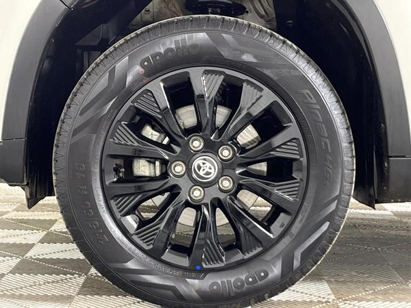 2022-Toyota-Urban-Cruiser-15-Xs-Auto image:4