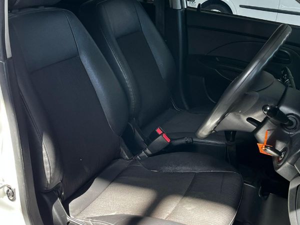 2009-Kia-Picanto-11 image:6