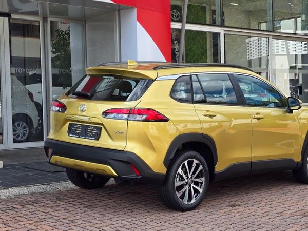 2025-Toyota-Corolla-Cross-18-XR image:3