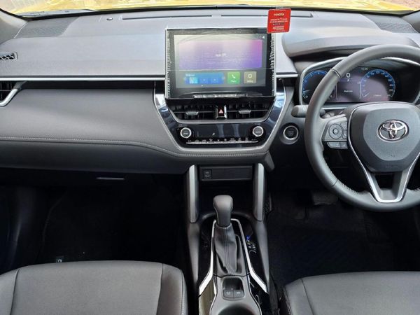 2025-Toyota-Corolla-Cross-18-XR image:5