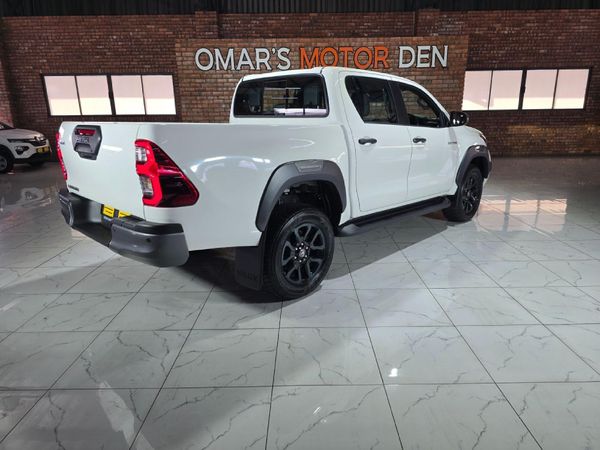 2025-Toyota-Hilux-28-GD-6-Raised-Body-Legend-Auto-Double-Cab image:3