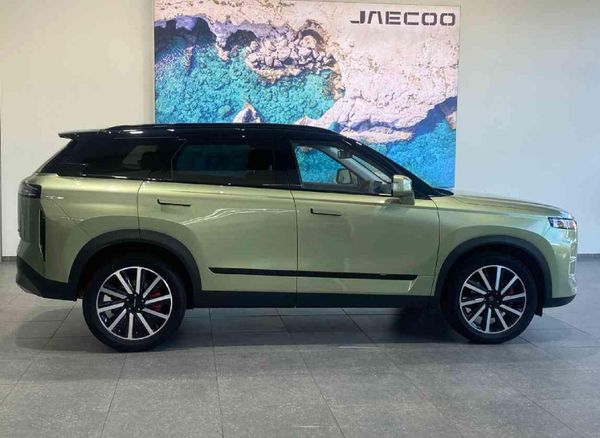 2025-Jaecoo-J7-16T-Inferno-AWD image:2