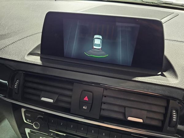 2020-BMW-2-Series-220i-Coupe-Sport-Line-Shadow-Edition image:12