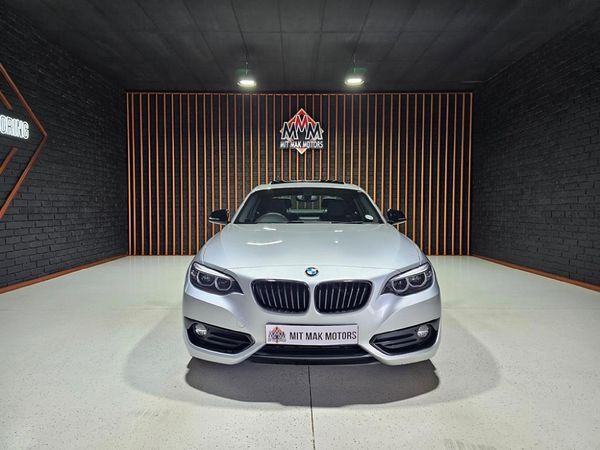 2020-BMW-2-Series-220i-Coupe-Sport-Line-Shadow-Edition image:1