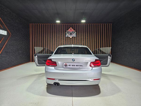 2020-BMW-2-Series-220i-Coupe-Sport-Line-Shadow-Edition image:22