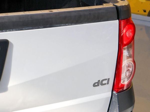 2021-Nissan-NP200-15-dCi-Safety-Pack image:10
