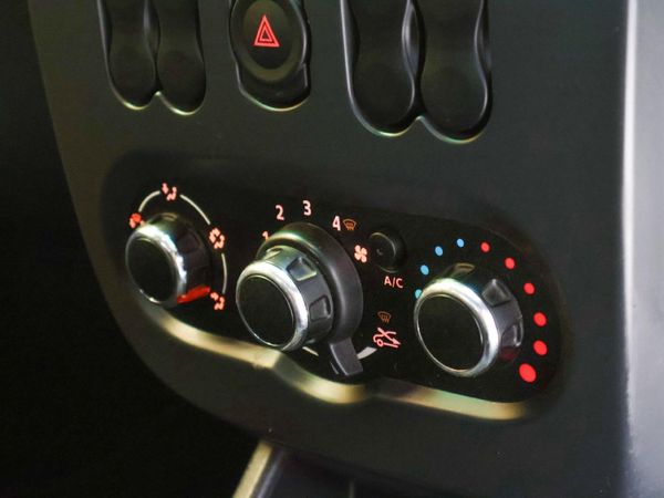 2021-Nissan-NP200-15-dCi-Safety-Pack image:12