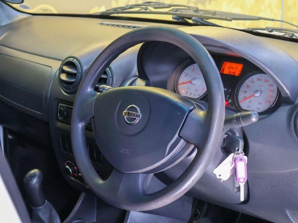 2021-Nissan-NP200-15-dCi-Safety-Pack image:14
