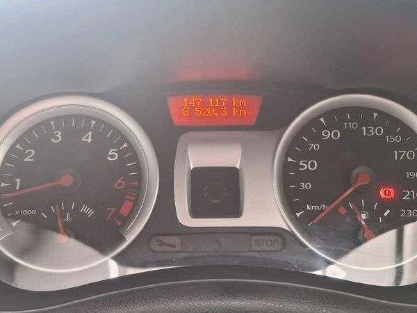 2010-Renault-Clio-III-16-Dynamique-5-dr image:14