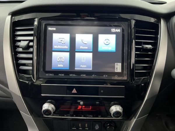 2026-Mitsubishi-Pajero-Sport-24D-4x4-Auto image:9