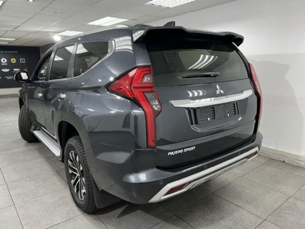 2026-Mitsubishi-Pajero-Sport-24D-4x4-Auto image:2