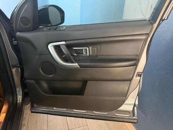2018-Land-Rover-Discovery-20-HSE image:14