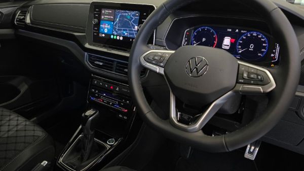 2026-Volkswagen-T-Cross-10-TSI-R-Line-Auto image:7