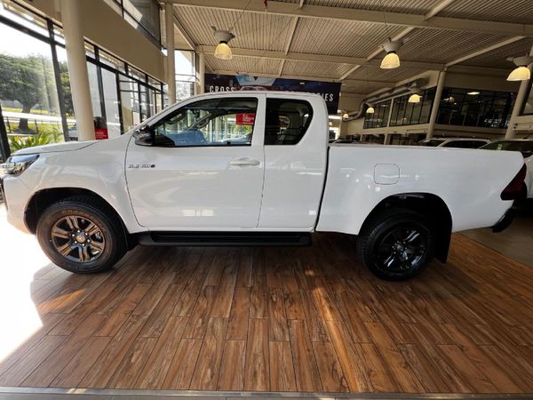 2026-Toyota-Hilux-24-GD-6-EC-6MT image:4