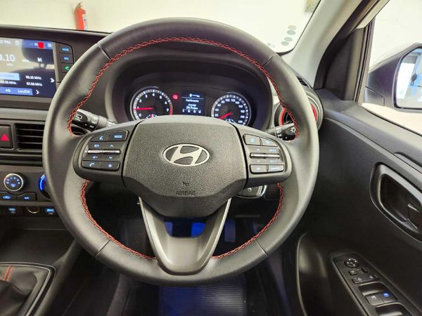 2025-Hyundai-Grand-i10-10-Fluid image:13