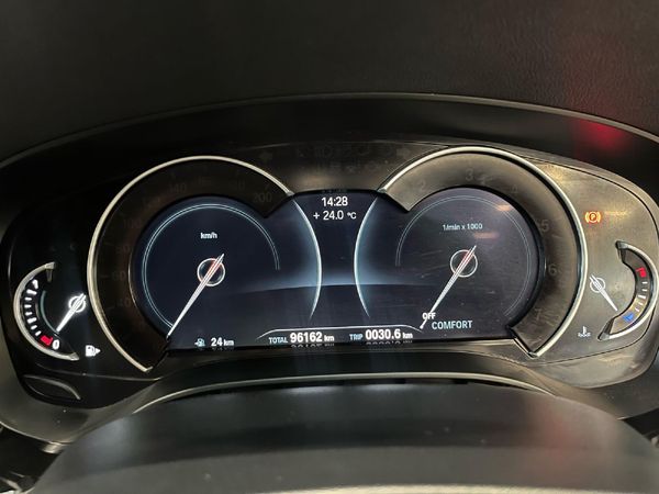 2019-BMW-5-Series-520i-M-Sport-Auto image:10