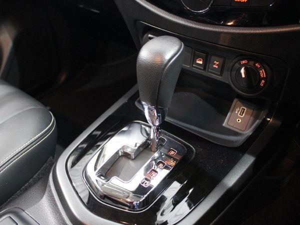 2023-Nissan-Navara-25-DDTi-PRO-4X-4X4-Auto-Double-Cab image:8