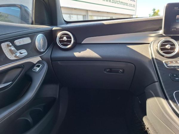 2019-Mercedes-AMG-GLC-63-S-AMG-4Matic image:19