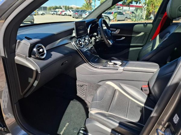 2019-Mercedes-AMG-GLC-63-S-AMG-4Matic image:27