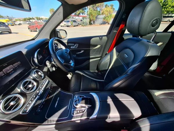 2019-Mercedes-AMG-GLC-63-S-AMG-4Matic image:29