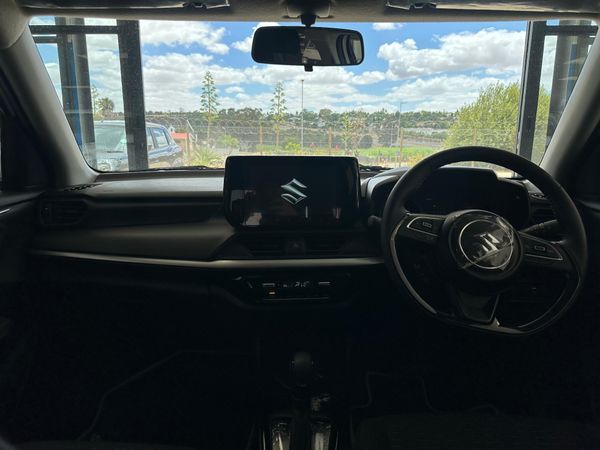 2026-Suzuki-Swift-12-GLX-Auto image:5