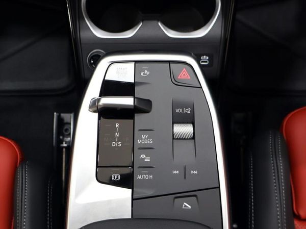 2025-BMW-X1-sDrive18d-M-Sport image:13