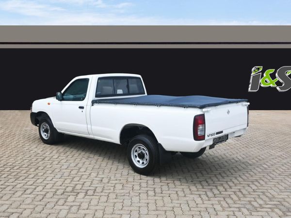2016-Nissan-NP300-20i-LWB-Single-Cab image:1