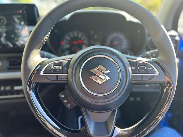 2026-Suzuki-Swift-12-GLX-Auto image:9