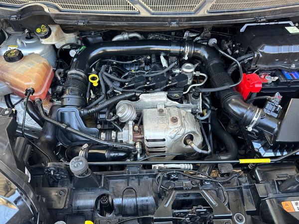 2015-Ford-EcoSport-10-EcoBoost-Titanium image:12