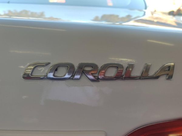 2012-Toyota-Corolla-13-Professional image:14