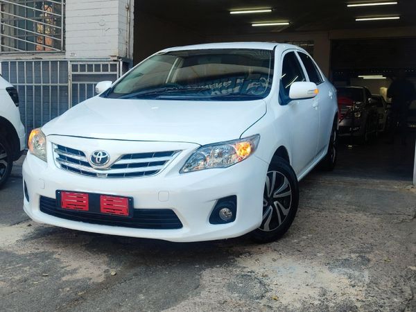 2012-Toyota-Corolla-13-Professional image:1