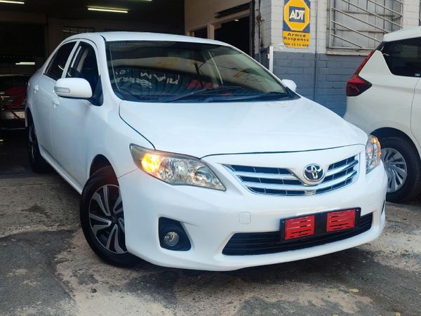 2012-Toyota-Corolla-13-Professional image:4
