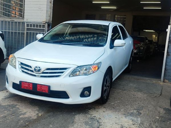 2012-Toyota-Corolla-13-Professional image:7