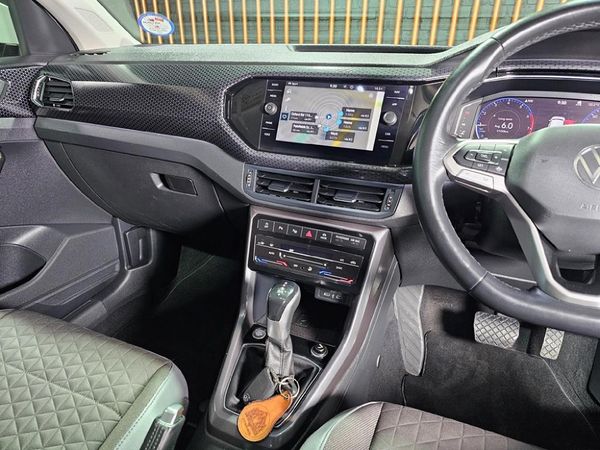 2022-Volkswagen-T-Cross-10-TSI-Highline-Auto image:13