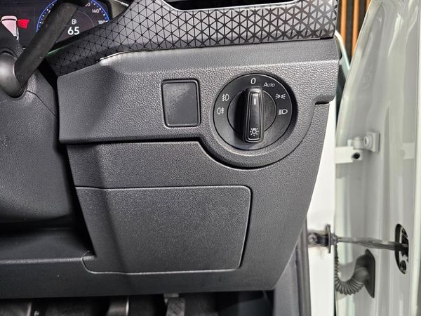 2022-Volkswagen-T-Cross-10-TSI-Highline-Auto image:16
