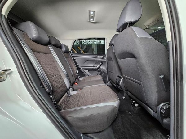 2022-Volkswagen-T-Cross-10-TSI-Highline-Auto image:19