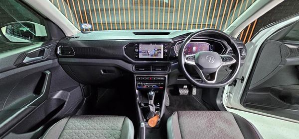 2022-Volkswagen-T-Cross-10-TSI-Highline-Auto image:20